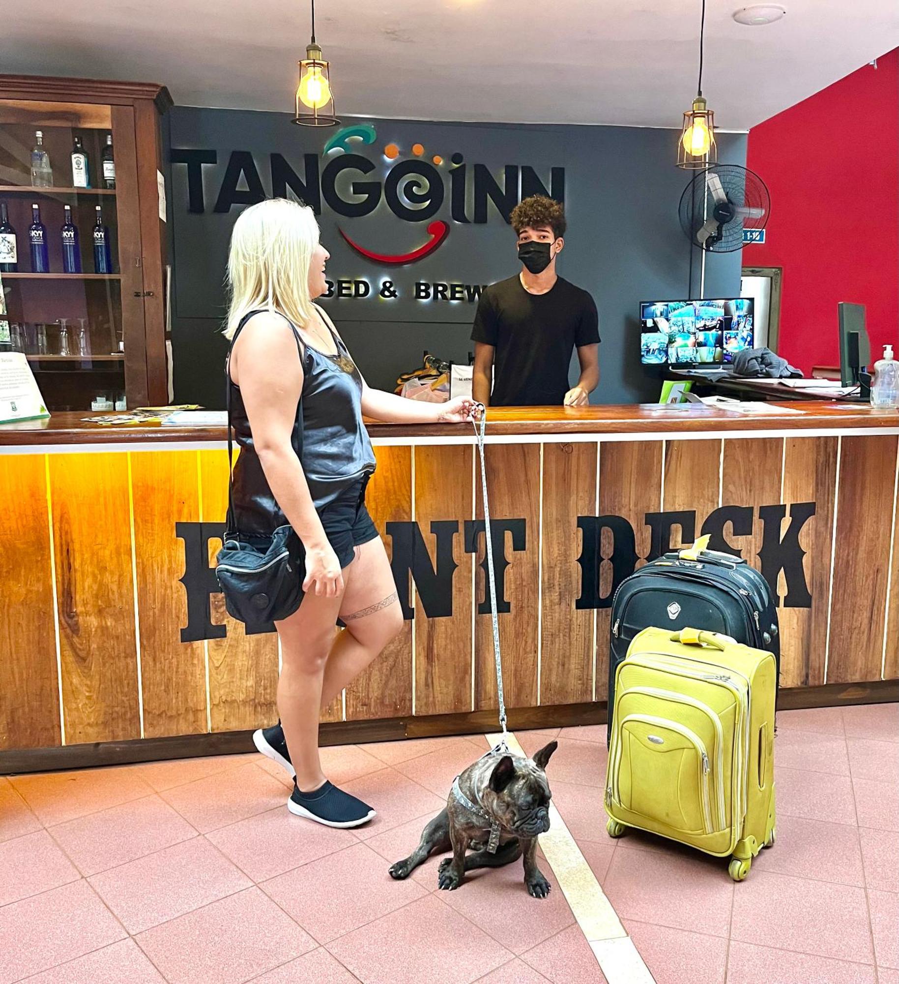 Beer Hotel Iguazu プエルト・イグアス エクステリア 写真
