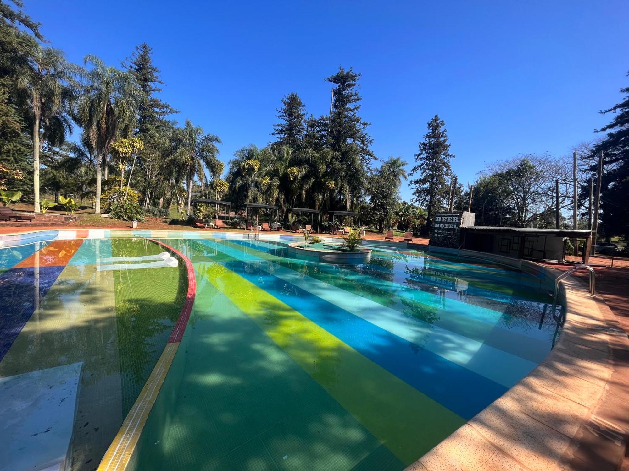 Beer Hotel Iguazu プエルト・イグアス エクステリア 写真