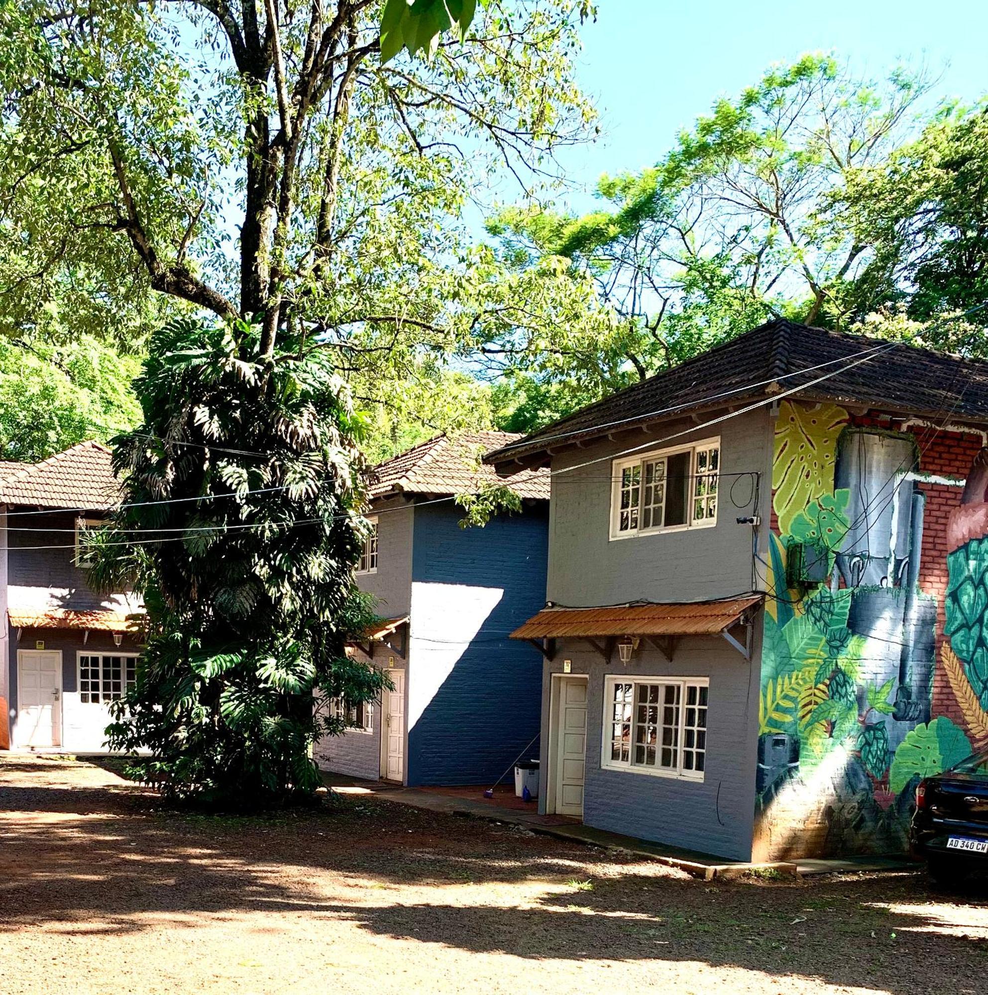 Beer Hotel Iguazu プエルト・イグアス エクステリア 写真