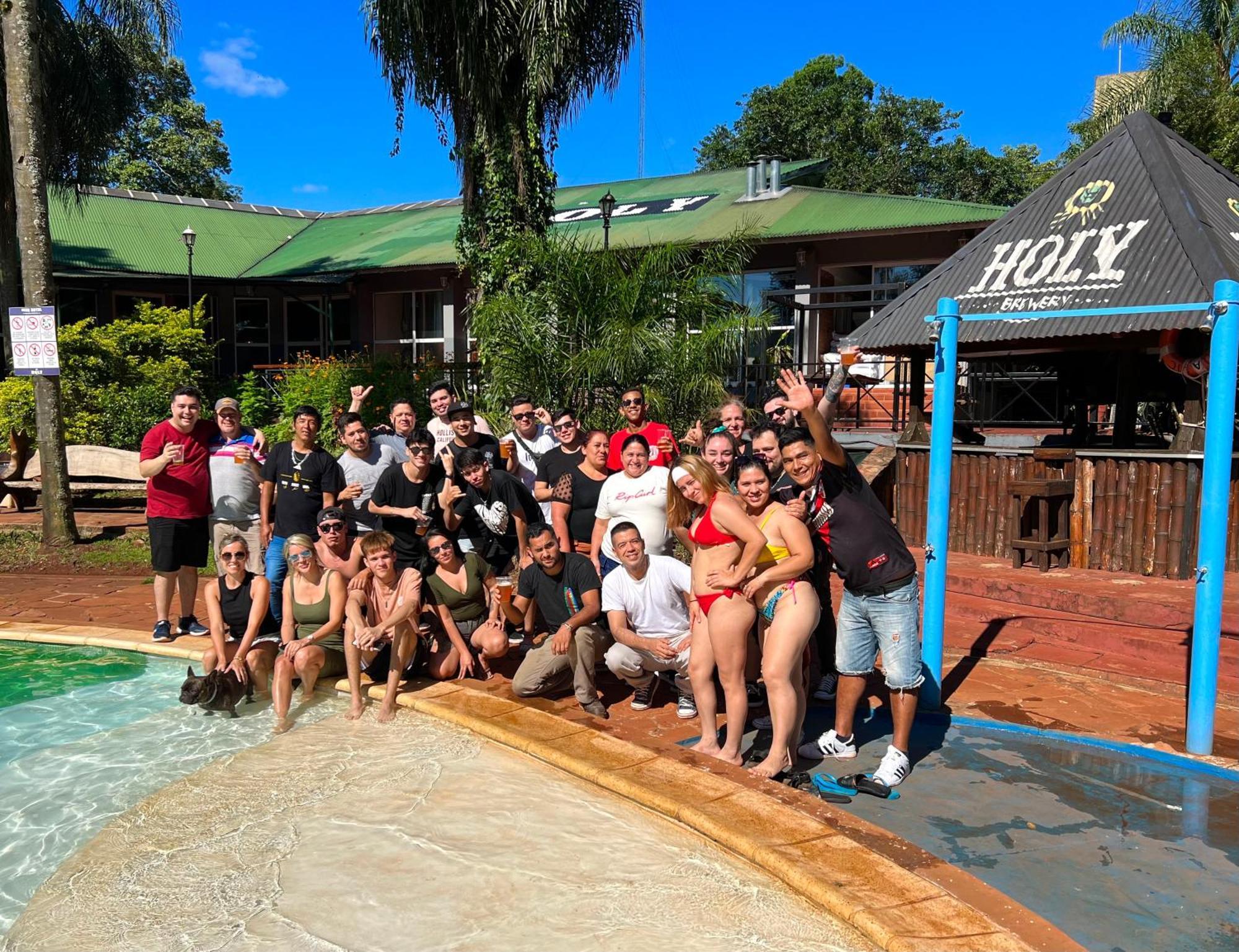 Beer Hotel Iguazu プエルト・イグアス エクステリア 写真