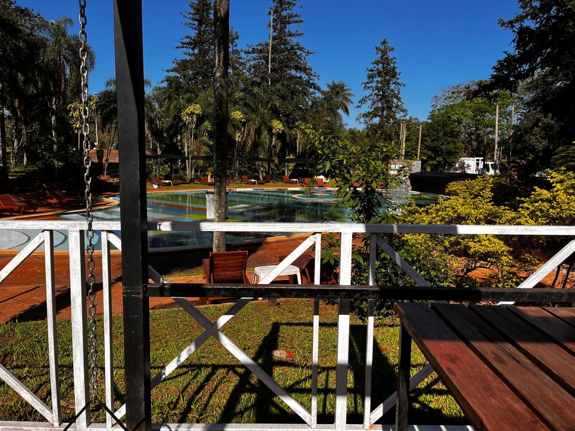 Beer Hotel Iguazu プエルト・イグアス エクステリア 写真